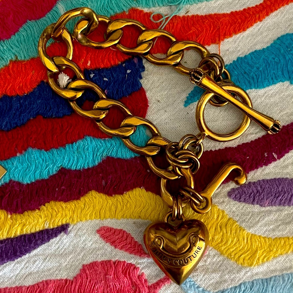 Juicy couture 2005 golden heart pendant bracelet